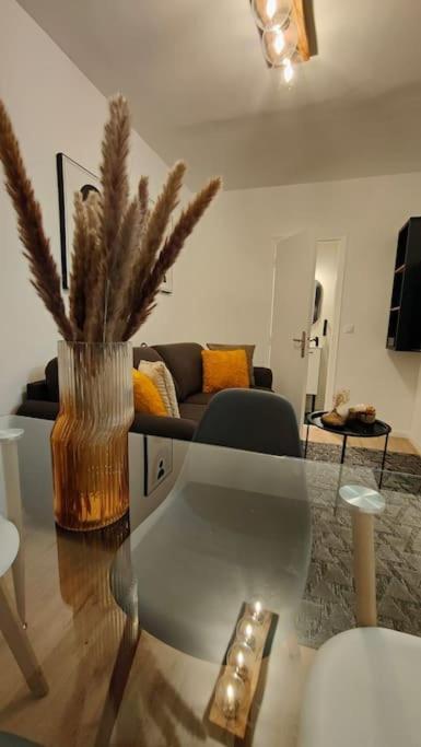 Joli Appartement Au Pied Du Tramway Безон Екстериор снимка