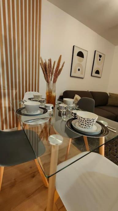 Joli Appartement Au Pied Du Tramway Безон Екстериор снимка