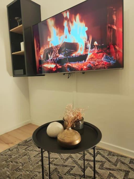 Joli Appartement Au Pied Du Tramway Безон Екстериор снимка